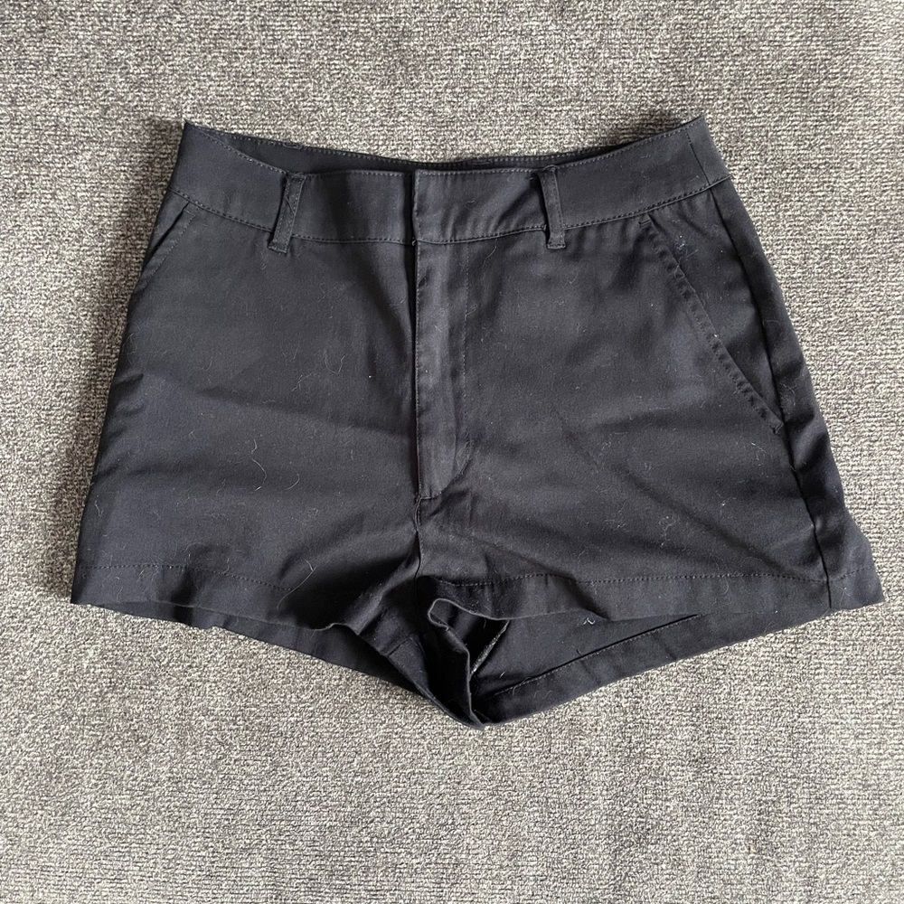 DIVIDED shorts